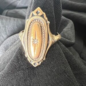 Vintage Avon Gold Tone Kensington Ring Rhinestone Victorian Style Statement